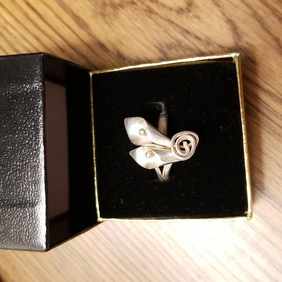 Stuart Nye Sterling Silver Calla Lily Ring - Picture 8 of 9